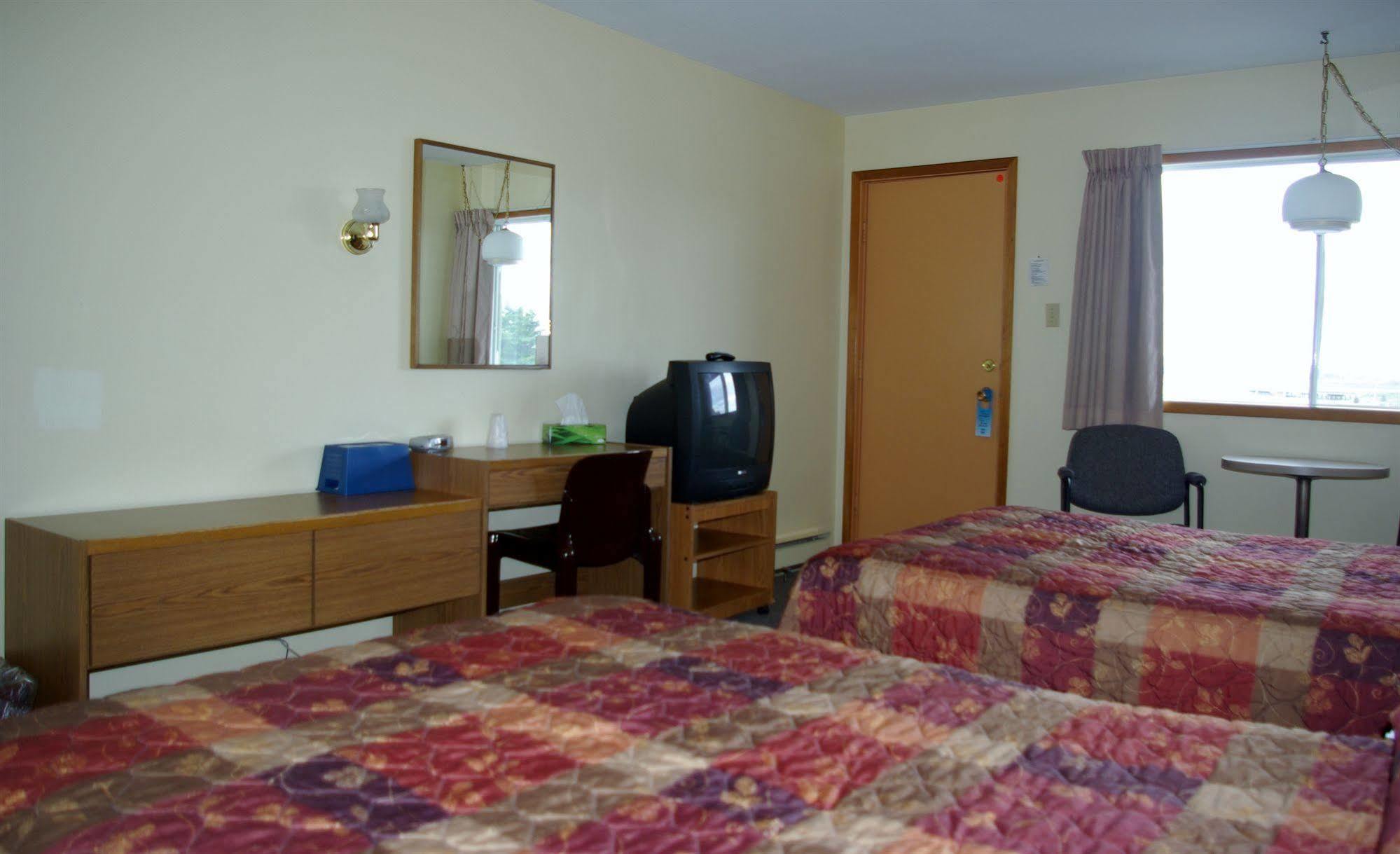 Tidal Bore Inn トゥルーロ エクステリア 写真